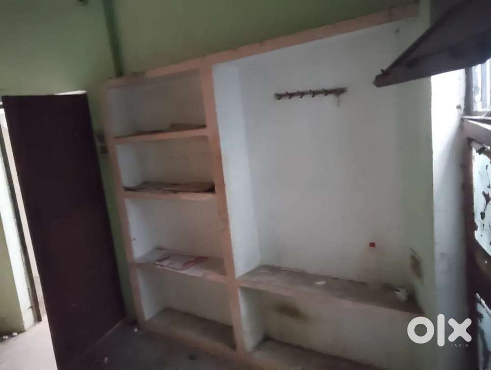 1bhk room for rent semi-furnished