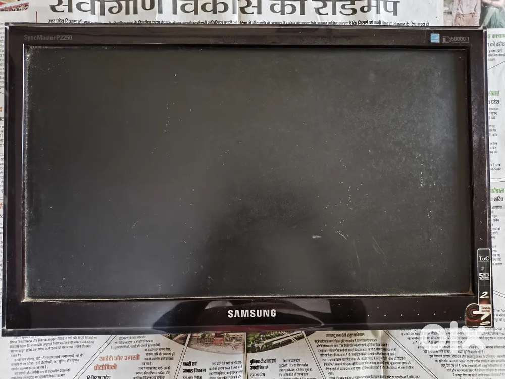 22 Inch Samsung Sync Master LCD Monitor 3000