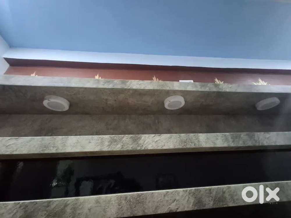 Tv shokes table