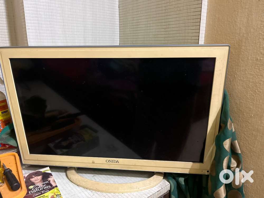 Onida LEO24HRD 24 inch TV