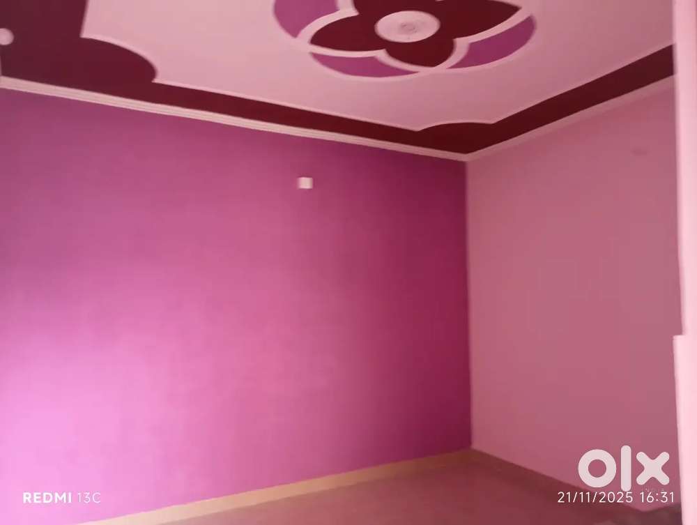 Rooms are available for rent with attch toilet near doon university