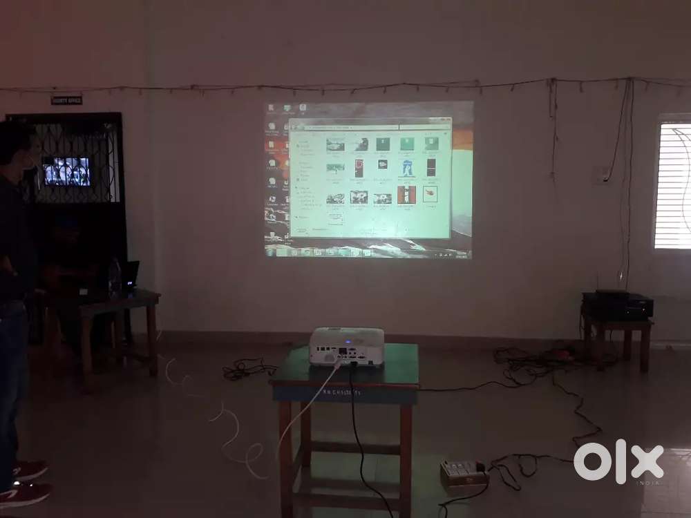 Projector On Rent    99     211    791    75