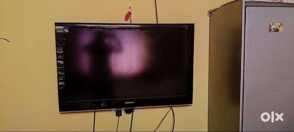 Samsung LCD 42inch for sale