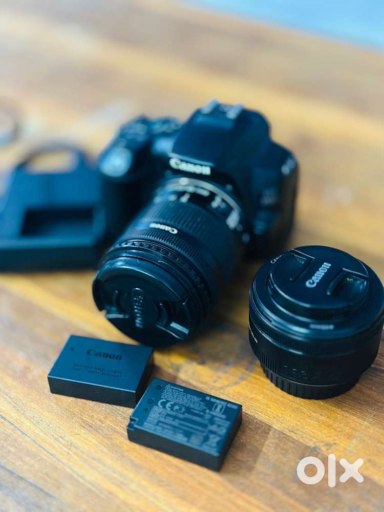 Canon 200d with 2 lens and 2 battery