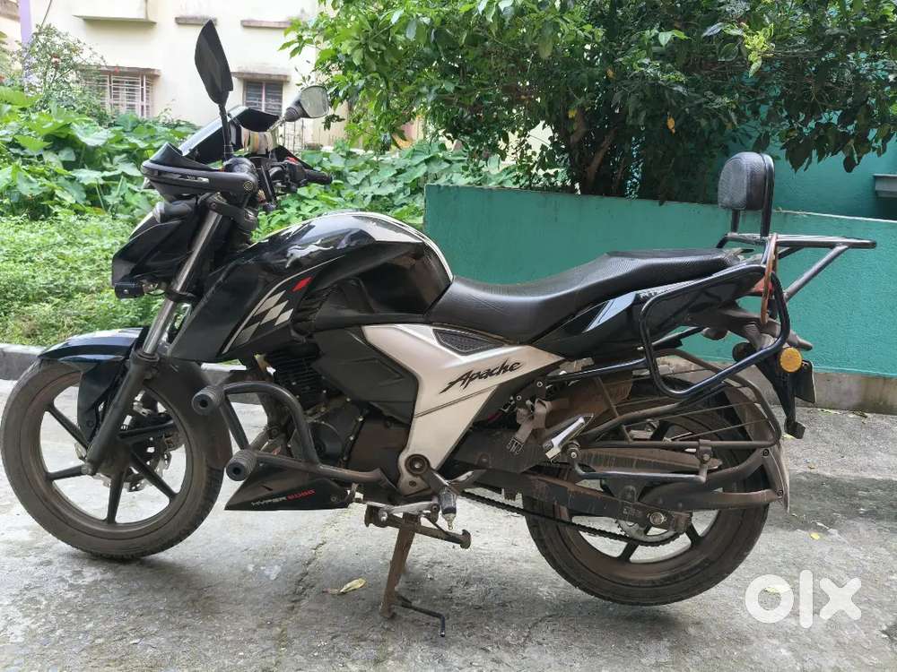 Mare bike aache condition mai aur mai usko sell kar raha hu