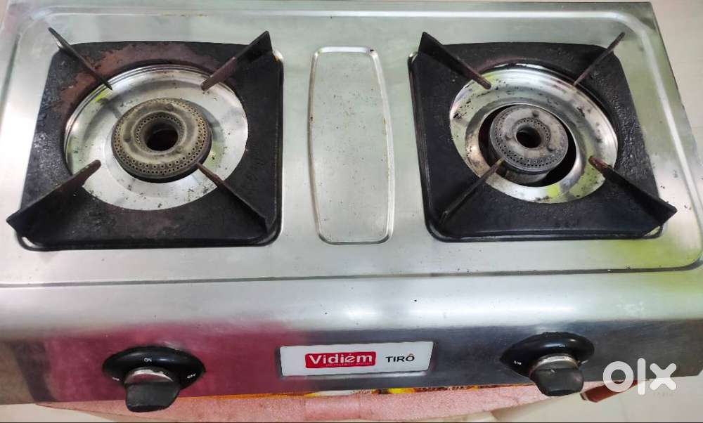 Vidiem Gas Stove and Almonard Exhaust Fan