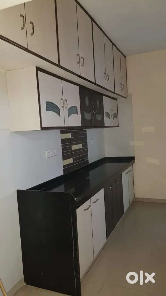 3BHK SEMIFURNISHED DUPLEX URGENT AVAILABLE FOR RENT IN PANCHVATI