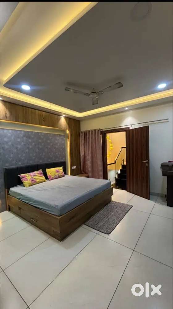 Independent 2 bhk available for all in mahalaxmi