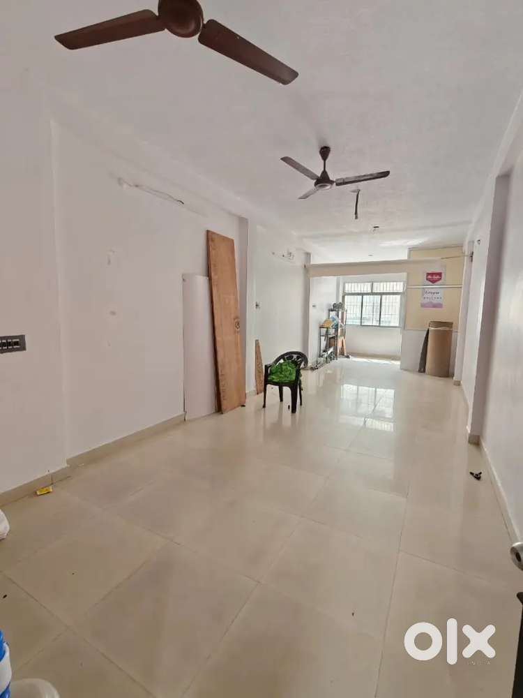 Royapettah VM Street office rent Rs 20k Advance 6 months rent