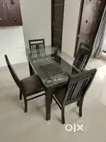 Compact dining table