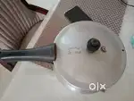 Pressure cooker