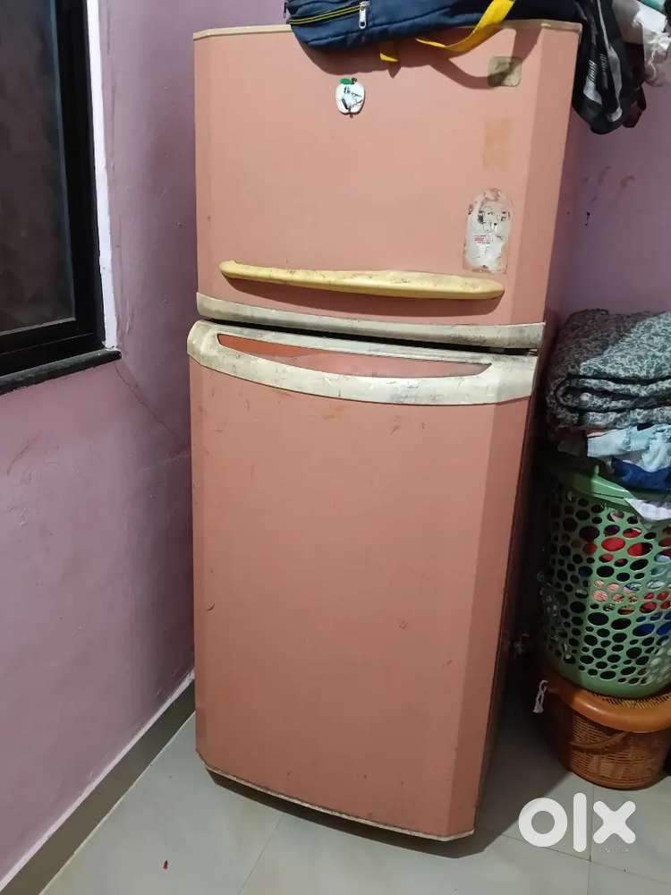 Fridge विकणे आहे