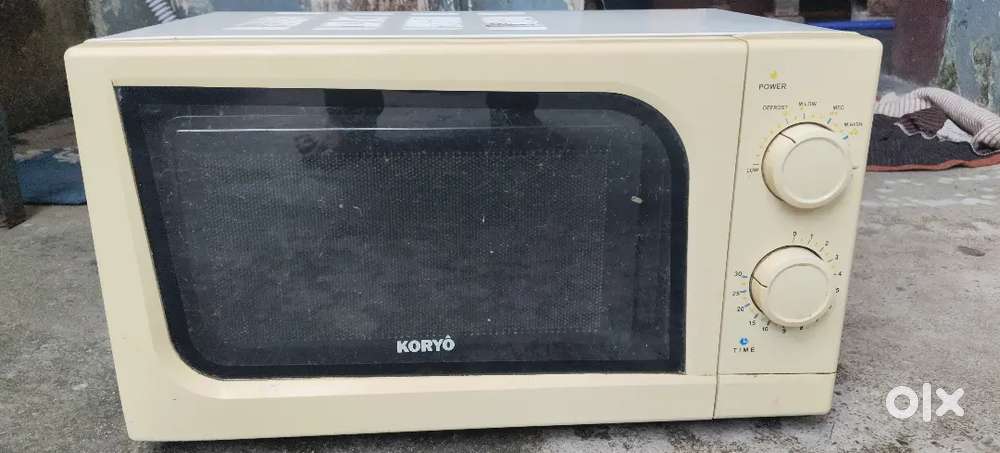Koryo microwave oven