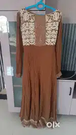 Long gorget gown