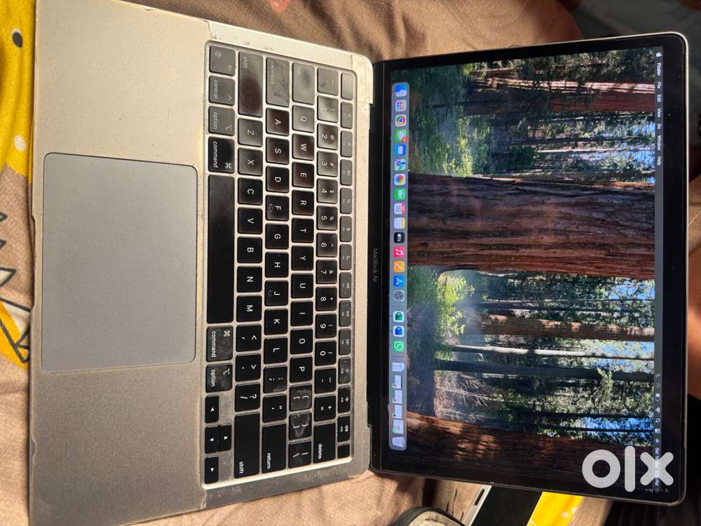 Apple MacBook Air M1