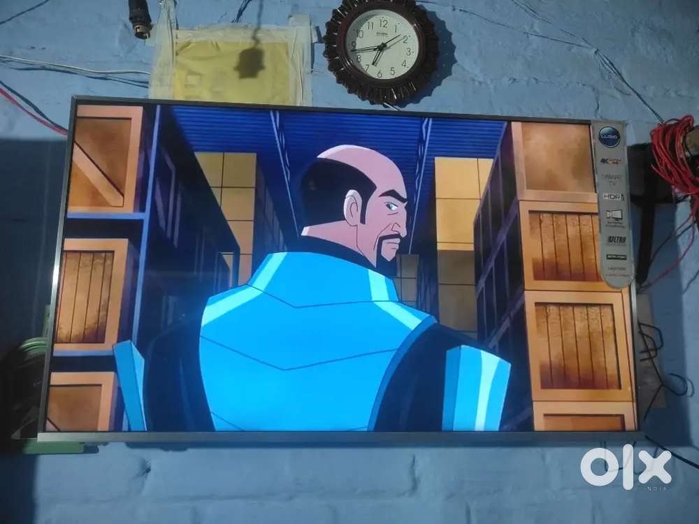 Lloyd led tv full smart and Android 43 inchi