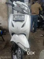 two wheeler mechanic