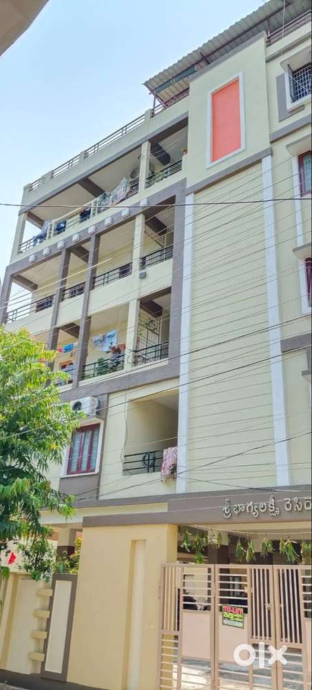 3 bed room flat, west and north facing