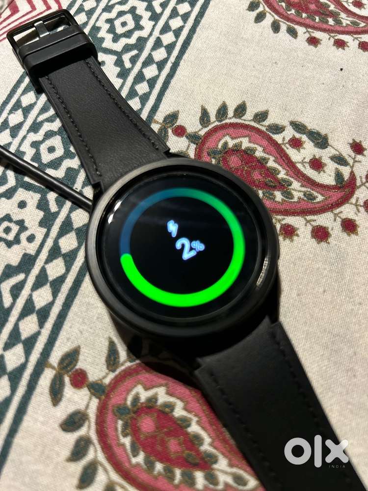 Galaxy watch 6 Classic barely a month old