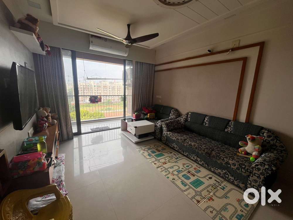 Fully furnished - ready to move in - working couples and family