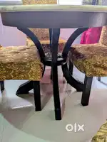Dinning table for sale