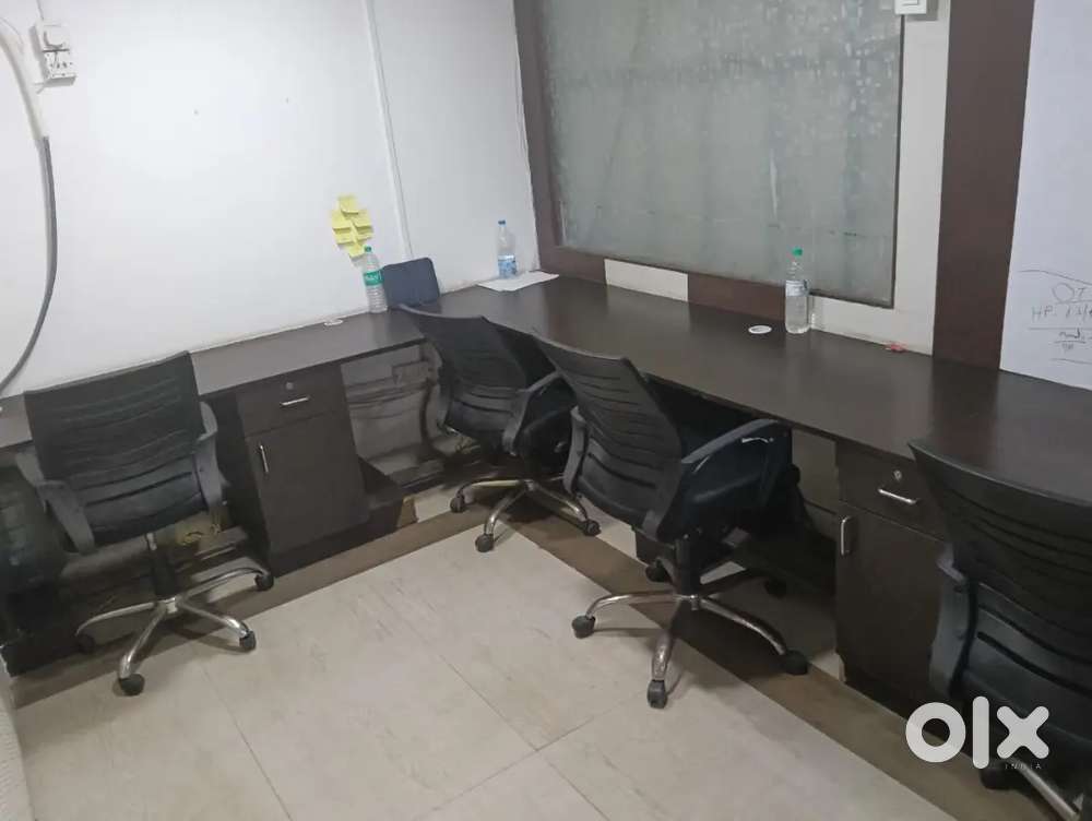 1 cabin 8 seat near sector 15 metro