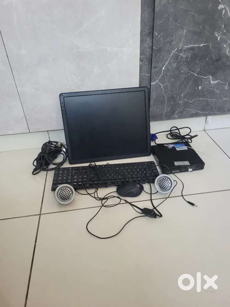 Desktop computer with speakers