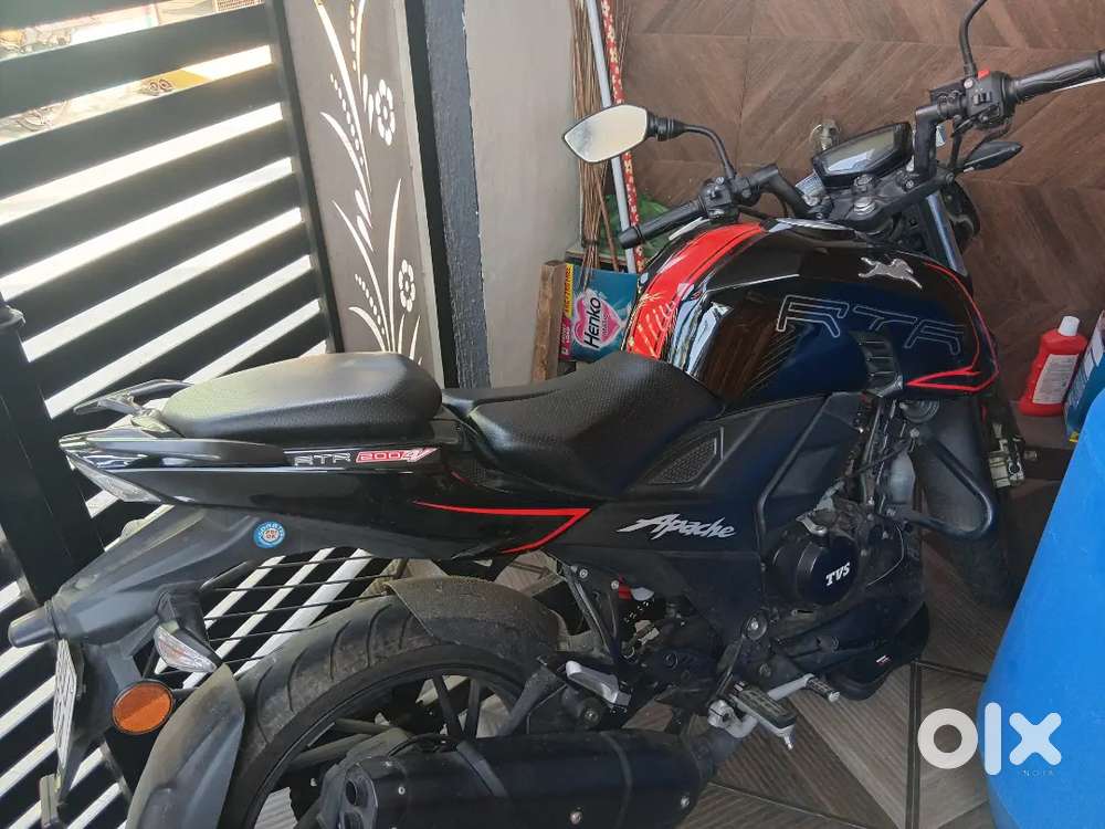 Apache 200 4V Dual ABS