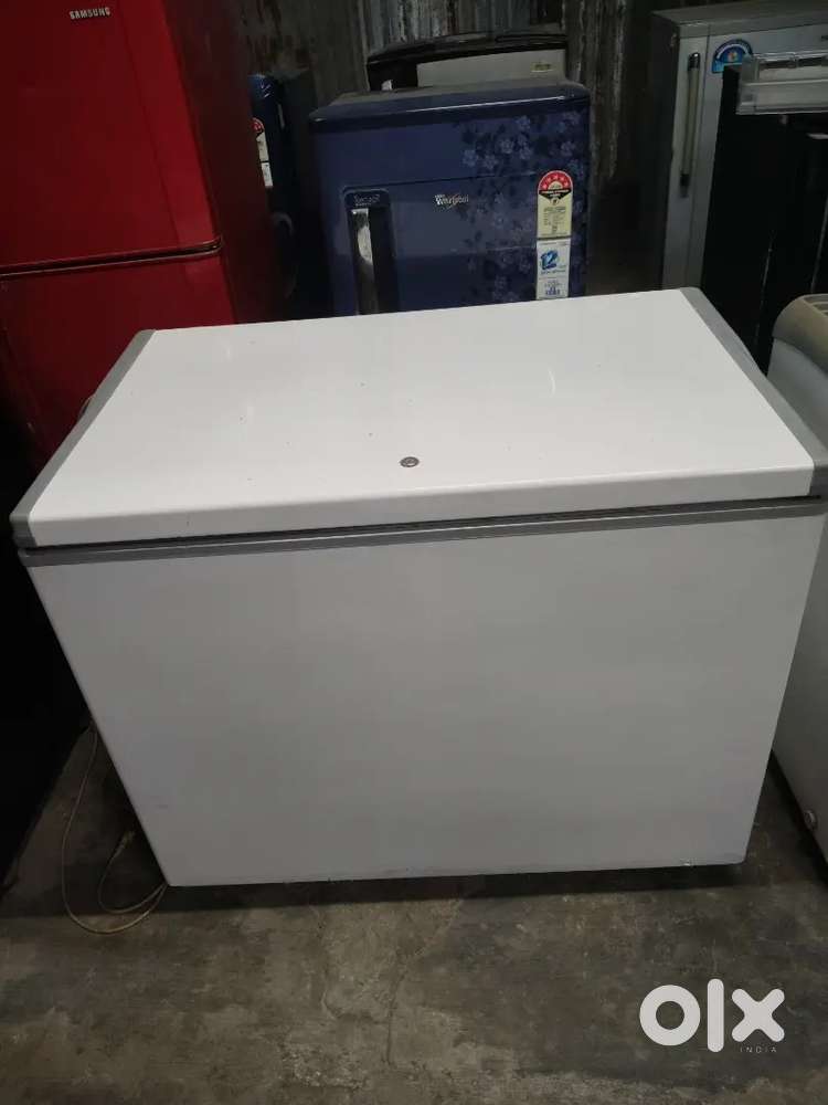 Western 320 letter deep freezer good running condition