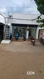 Show room space available for rent