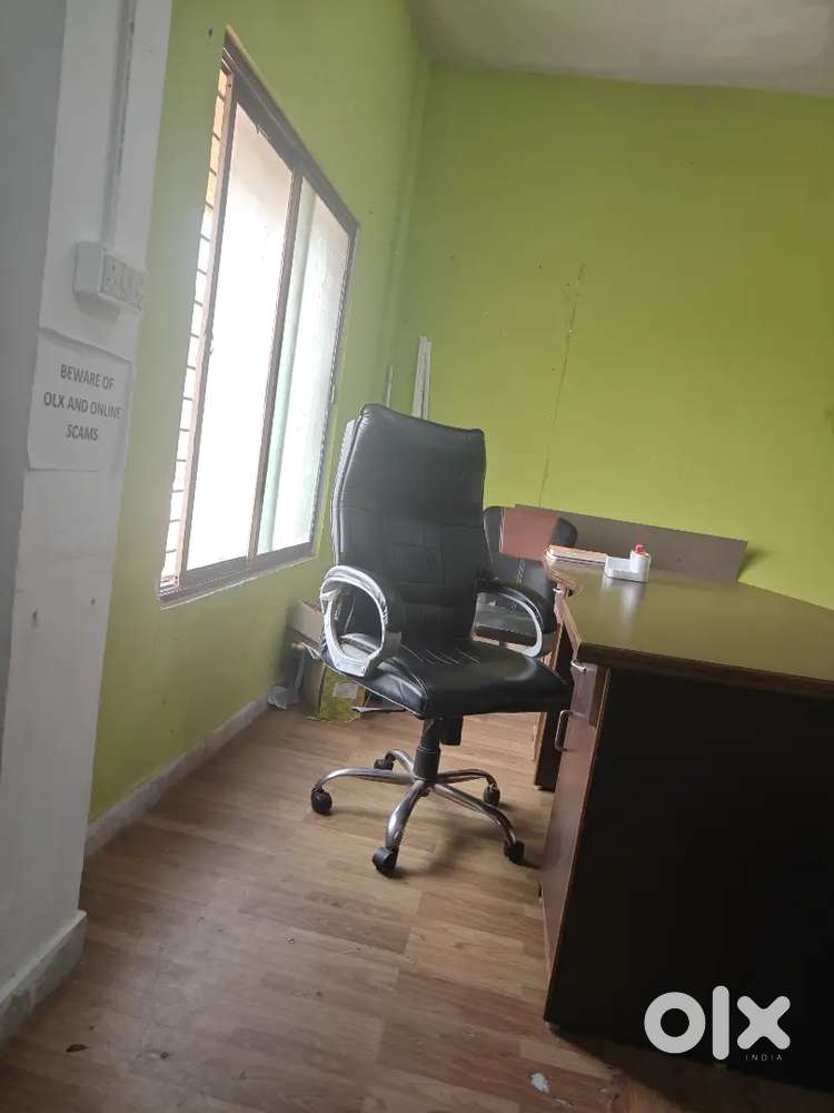 Marketing manager real-estate business for selling plot