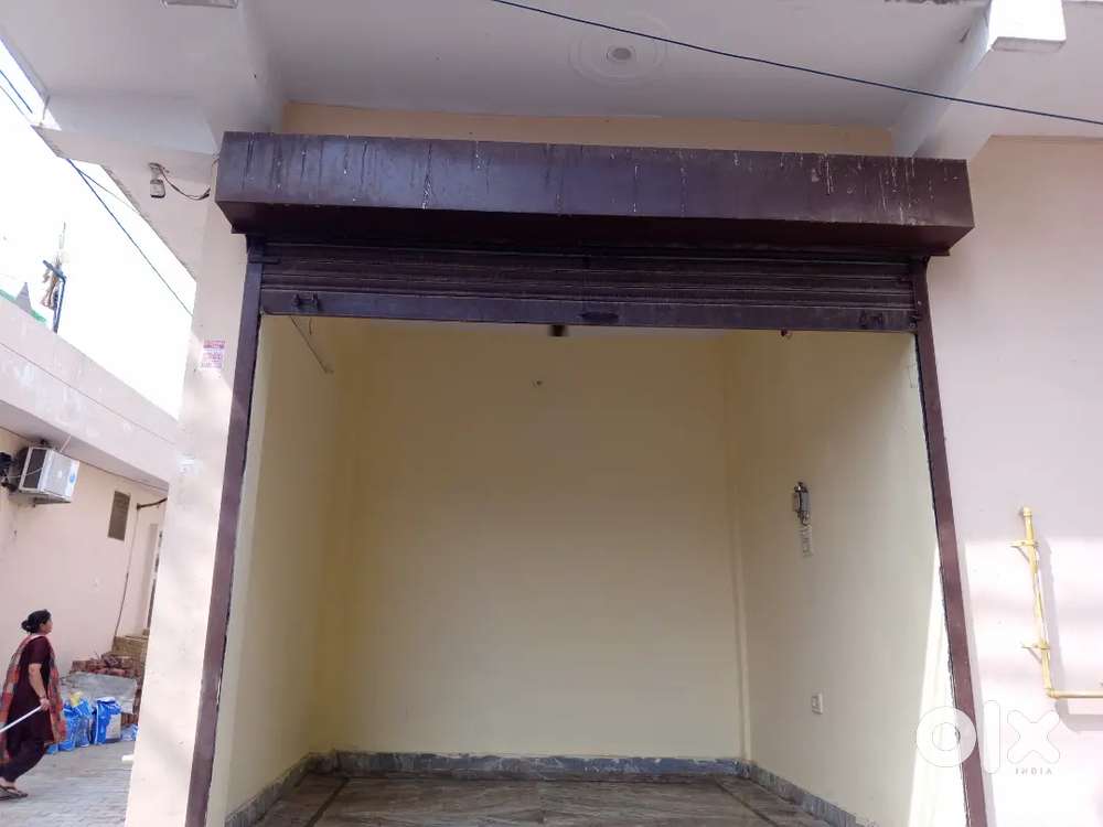 Corner Shop For Rent in GR Garden Phase 2