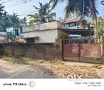 Sreekariyam ചെമ്പഴന്തി റോഡിൽ 5 cent 7 cent available lorry site
