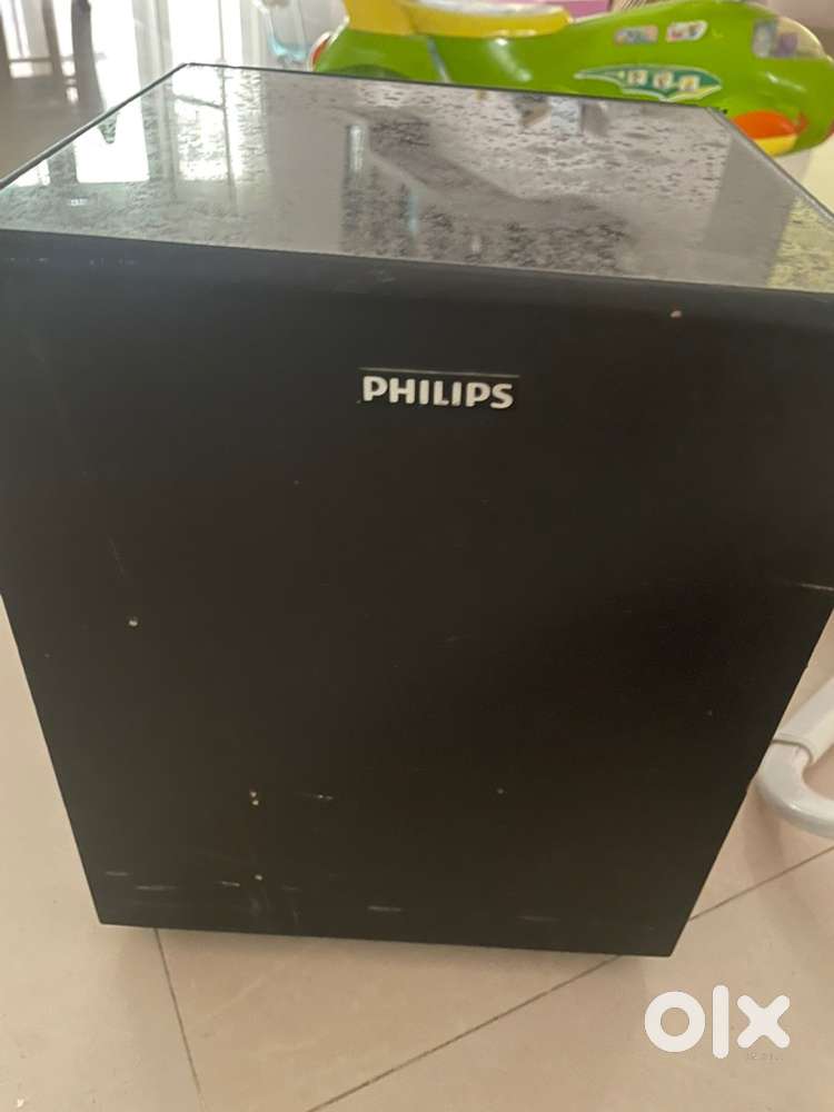 Philips 2.1 home theatre - sound bar & woofer for sale