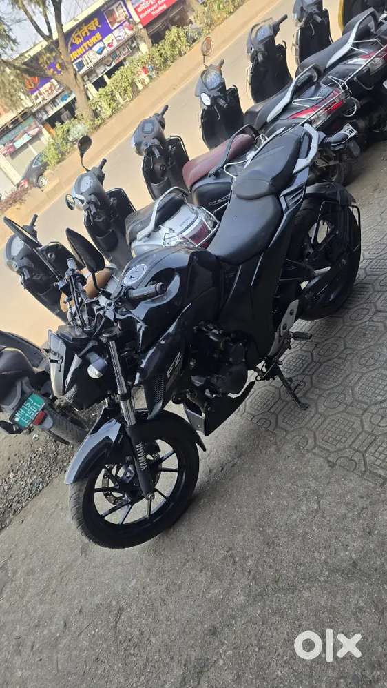 Yamaha FZ 2.50 available the bike zone Location Nashik