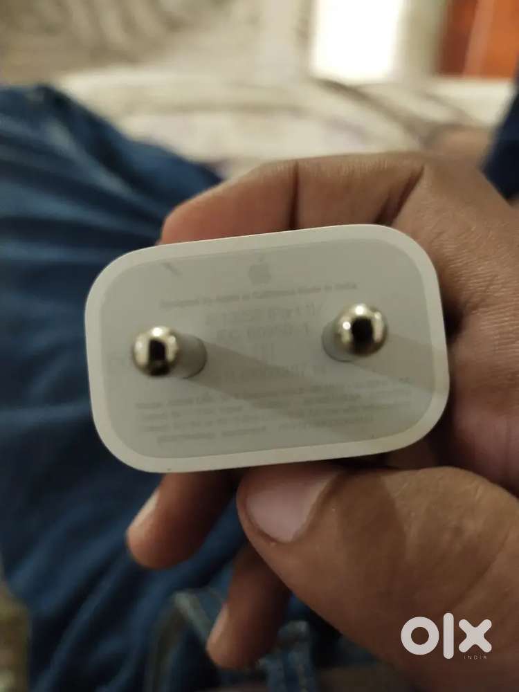 Apple 20w adapter capable for all apple products in warrenty