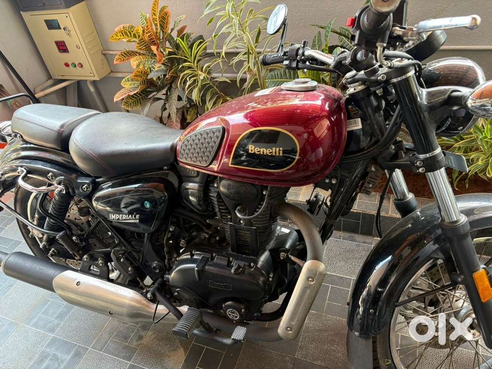 Selling my well maintained benelli imperiale 400 bike