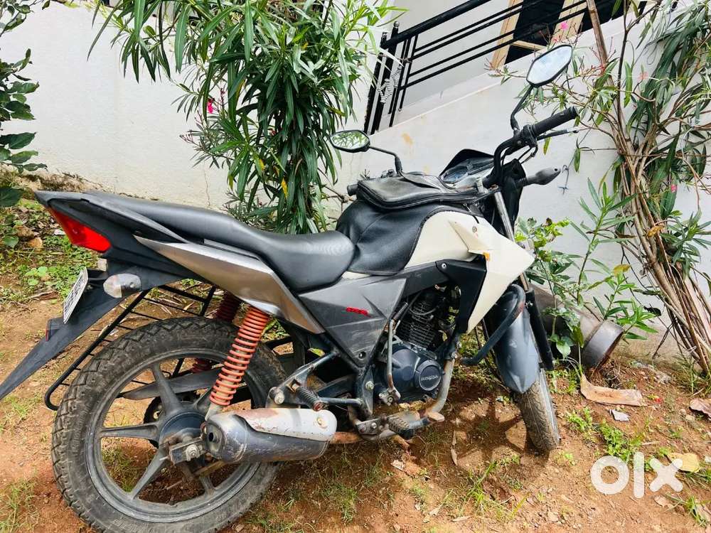 Good bike font daily commute and aesthetic honda feel with OG feel!