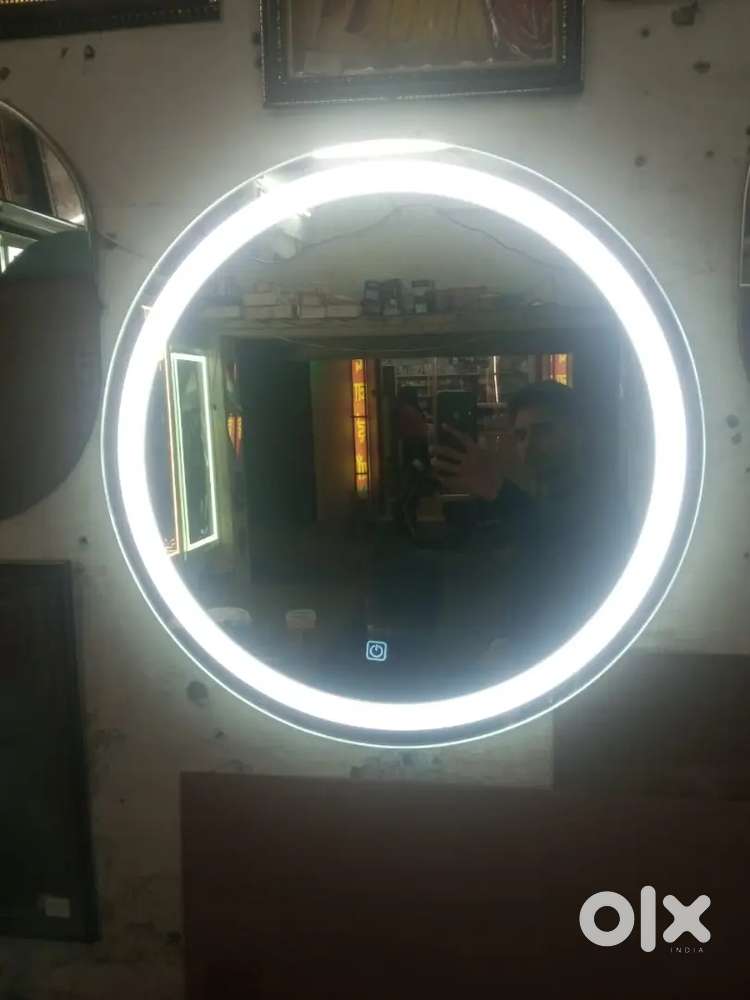 L.E.D Round Mirror