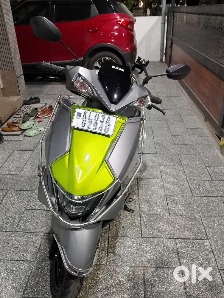Suzuki Avenis 125