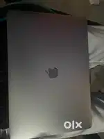 MacBook pro 15 inch 16gb ram ssd 250gb
