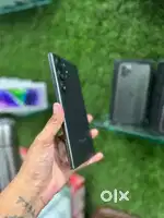 Samsung s23 ultra without any scratches