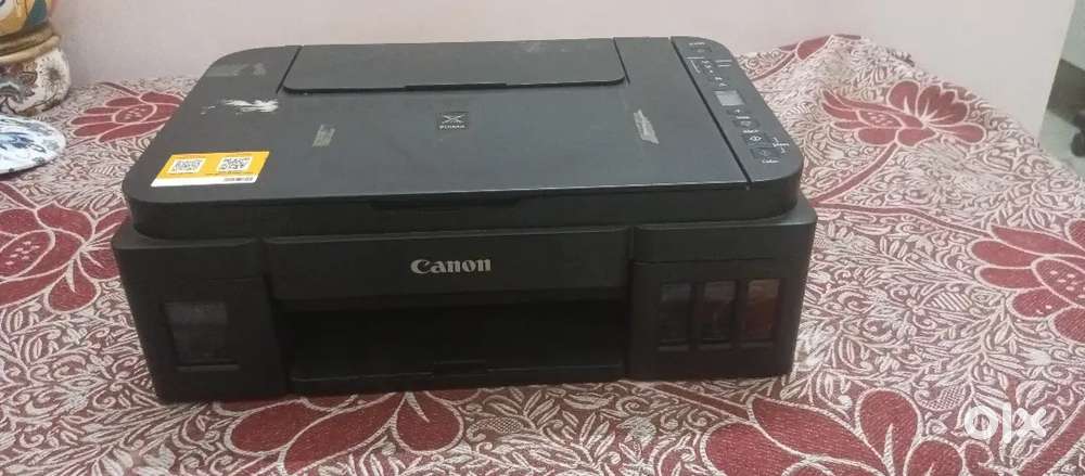 Canon G3010 ,,7 month Old All Is Good Argent sell