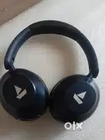 Boat headphone