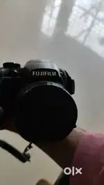 SLR CAMERA