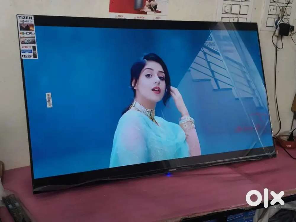 42 inch Smart Android Led TV wholesale shop
with 200+ live channels