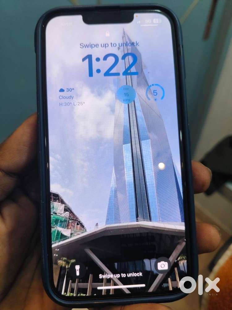 iPhone 13 (128GB) with Charger + Cable + Back Case – Excellent Conditi