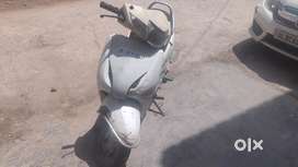 HONDA ACTIVA WHITE COLOUR