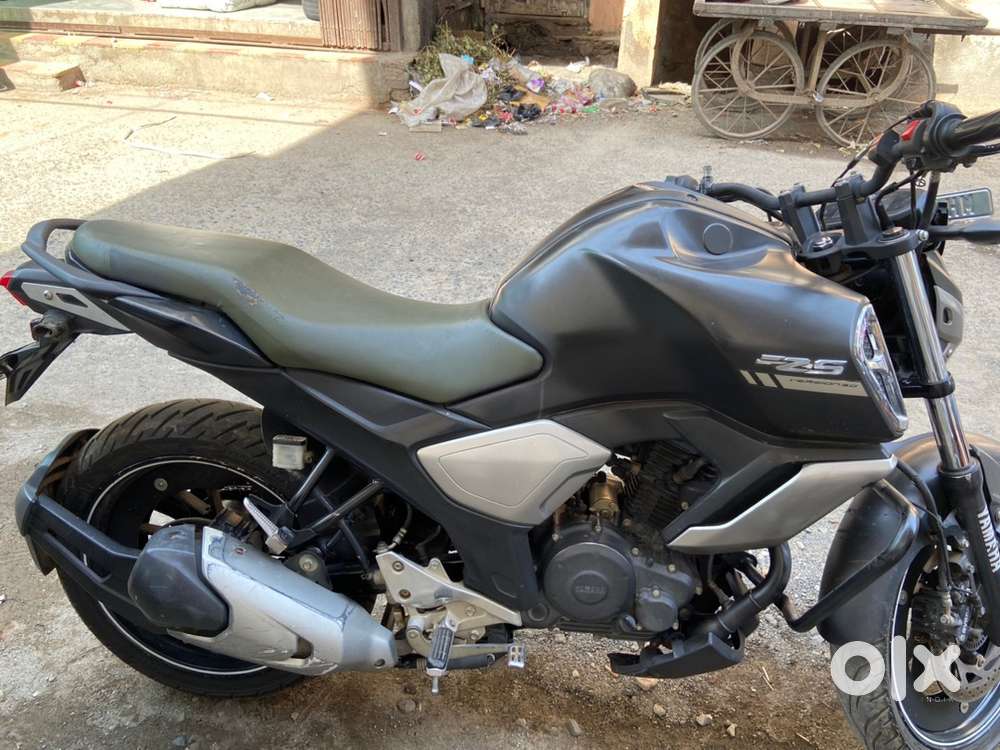 Yamaha fz s v3 2021 black colour best condition fzs