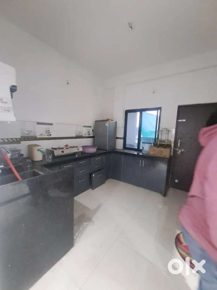 2BHK FULLY FURNISHED FLAT SHATABDI SQR